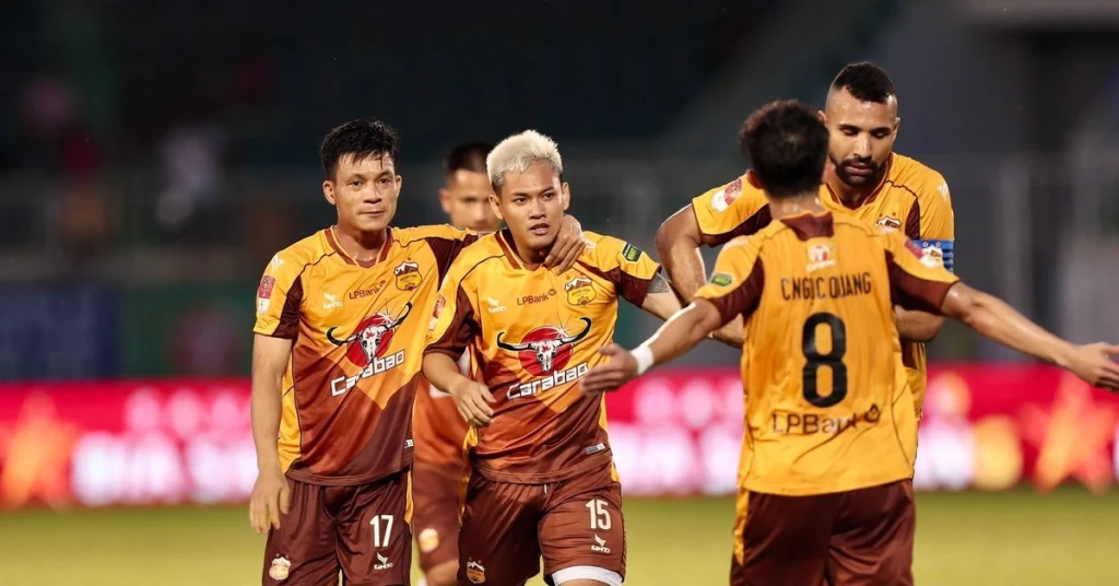 Nhận định Hồ Chí Minh City vs Hồng Lĩnh Hà Tĩnh: 19h15 ngày 25/4/2025